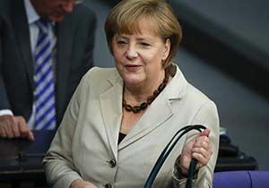 Merkel den Mzakere Destei